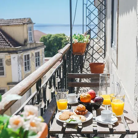 Gasthof Baixa Chiado Luxury Bedrooms *