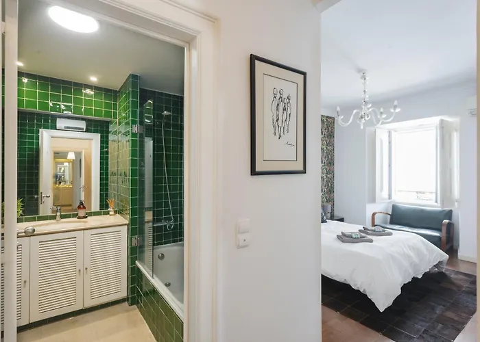 Baixa Chiado Luxury Bedrooms 招待所
