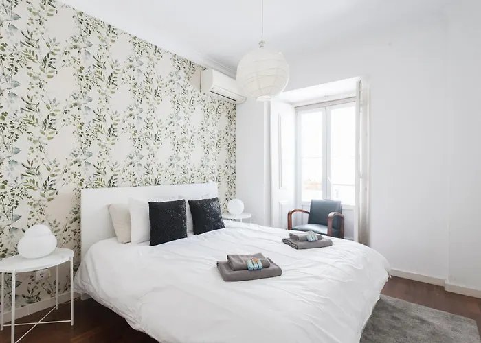 Baixa Chiado Luxury Bedrooms 招待所 *