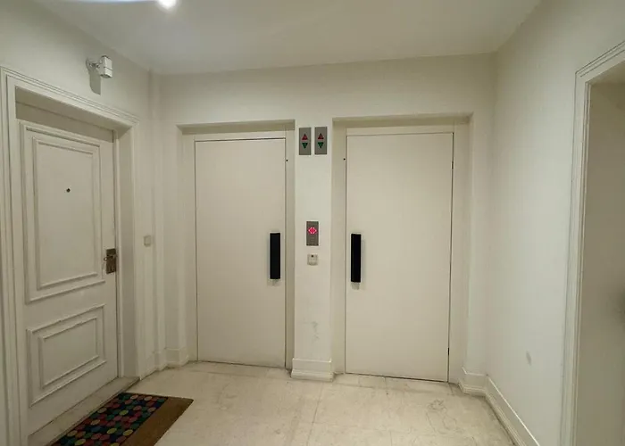 Baixa Chiado Luxury Bedrooms Gæstehus Lisboa