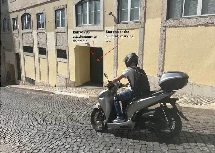 Baixa Chiado Luxury Bedrooms Gæstehus *